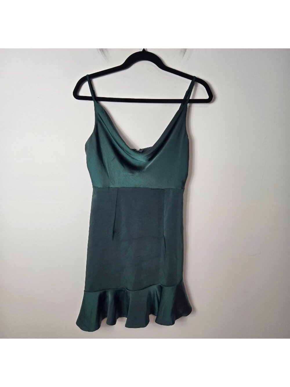 Saints + Secrets Size S Spaghetti Strap Emerald Green Mini Dress Satin Cowl Bust